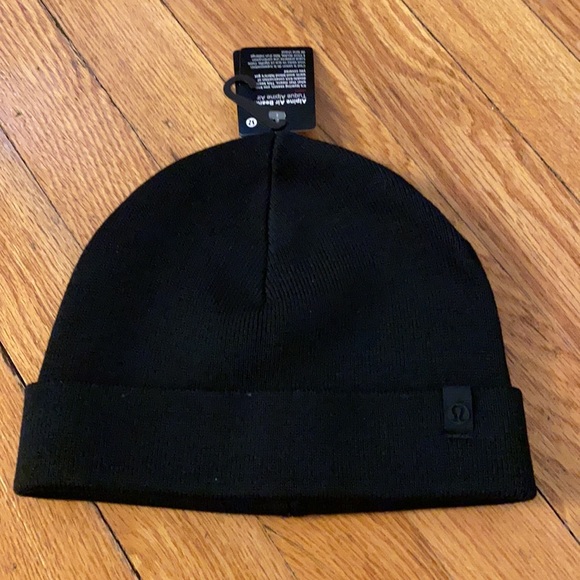 NWT Lululemon Alpine Air Beanie - Picture 3 of 5